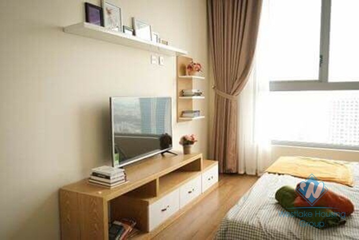 Nice 3 bedrooms apartment for rent in Vincom Nguyen Chi Thanh, Dong Da, Hanoi